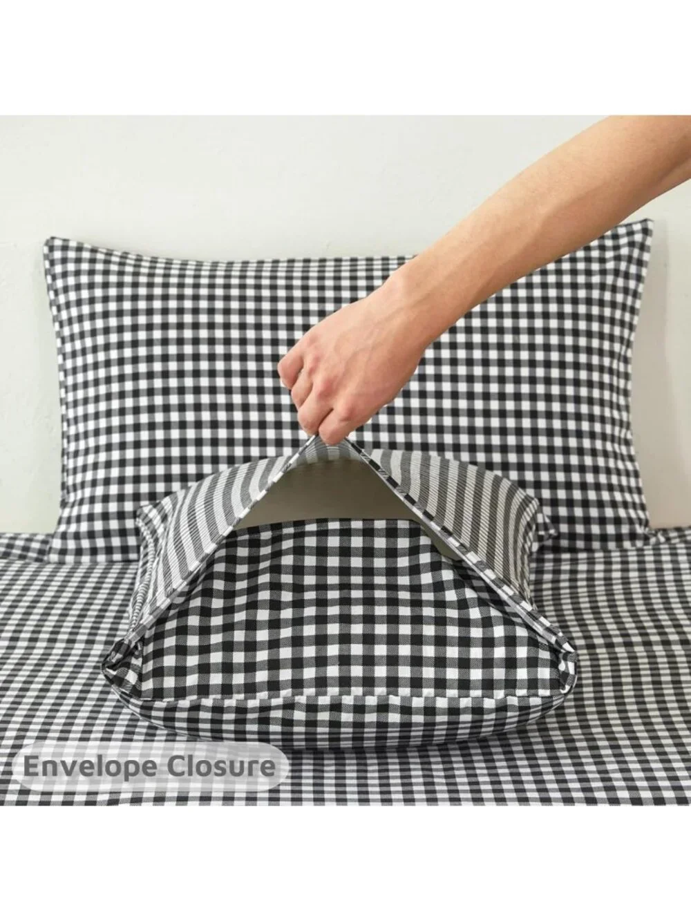 Stylish Twin Black & White Gingham 5-Piece Bedding Set - Plaid Comforter